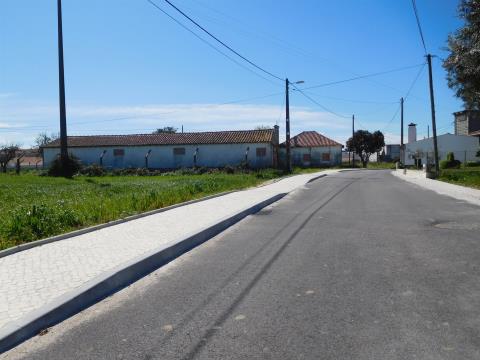 Terreno plano para construção / 718 m / Gândara dos Olivais / Marrazes / Leiria 