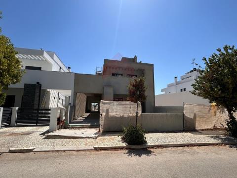 Moradia T4