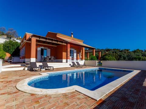 Detached house T4