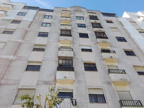 Apartamento T2 - Fitares, Rio Mouro