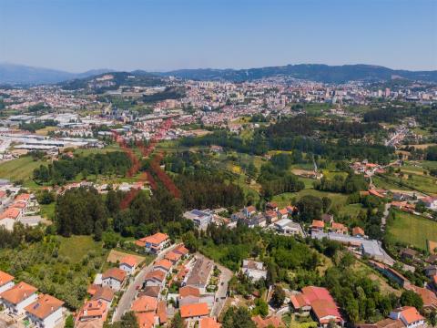 Grundstück mit Baukapazität 8 Villen w / 4.000m2 - Braga