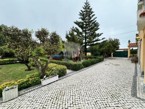 3 Bedrooms - Villa- Terrugem - Sintra