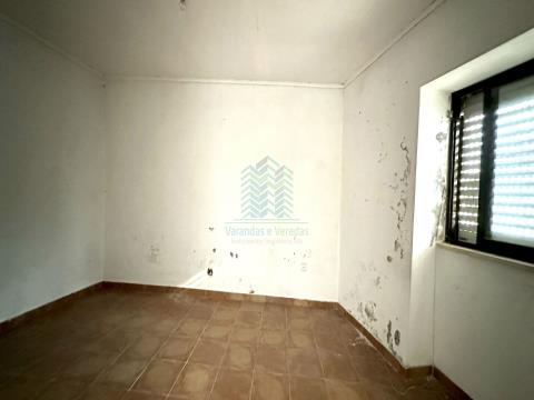 Maison 1 chambre à rénover, située à Valhelhas - Torres Novas