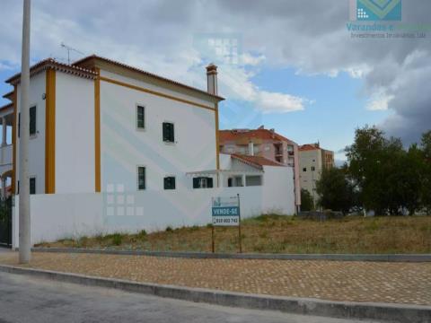 Land for construction of detached house in Torres Novas