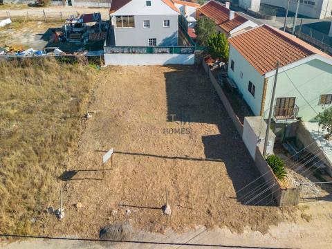 Terreno com 328m2para construção de moradia em Manique de Baixo, Cascais.