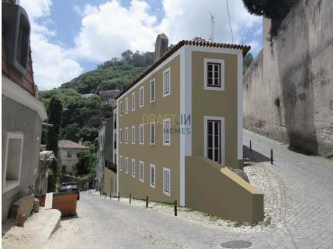 Edificio da ristrutturare nel centro storico di Sintra.