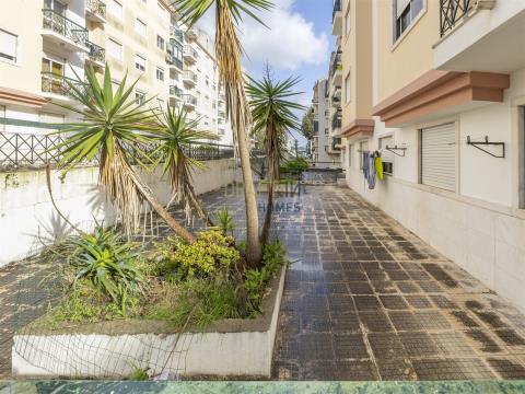 Spacious 1-bedr. flat with 72m2 in Massamá, Belas.