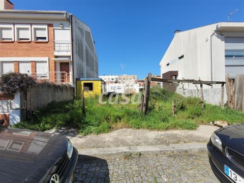 Terreno de 283m2 em São Mamede de Infesta, Matosinhos, Porto!